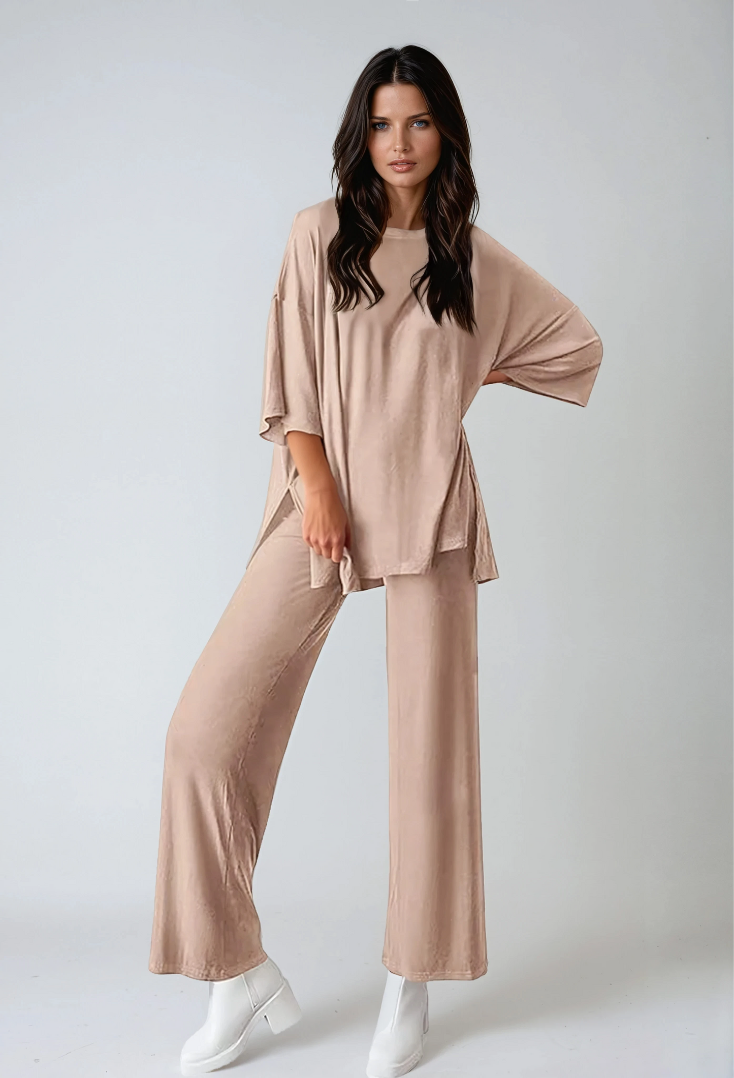 : Missklara Wide-Leg Split Lounge Set