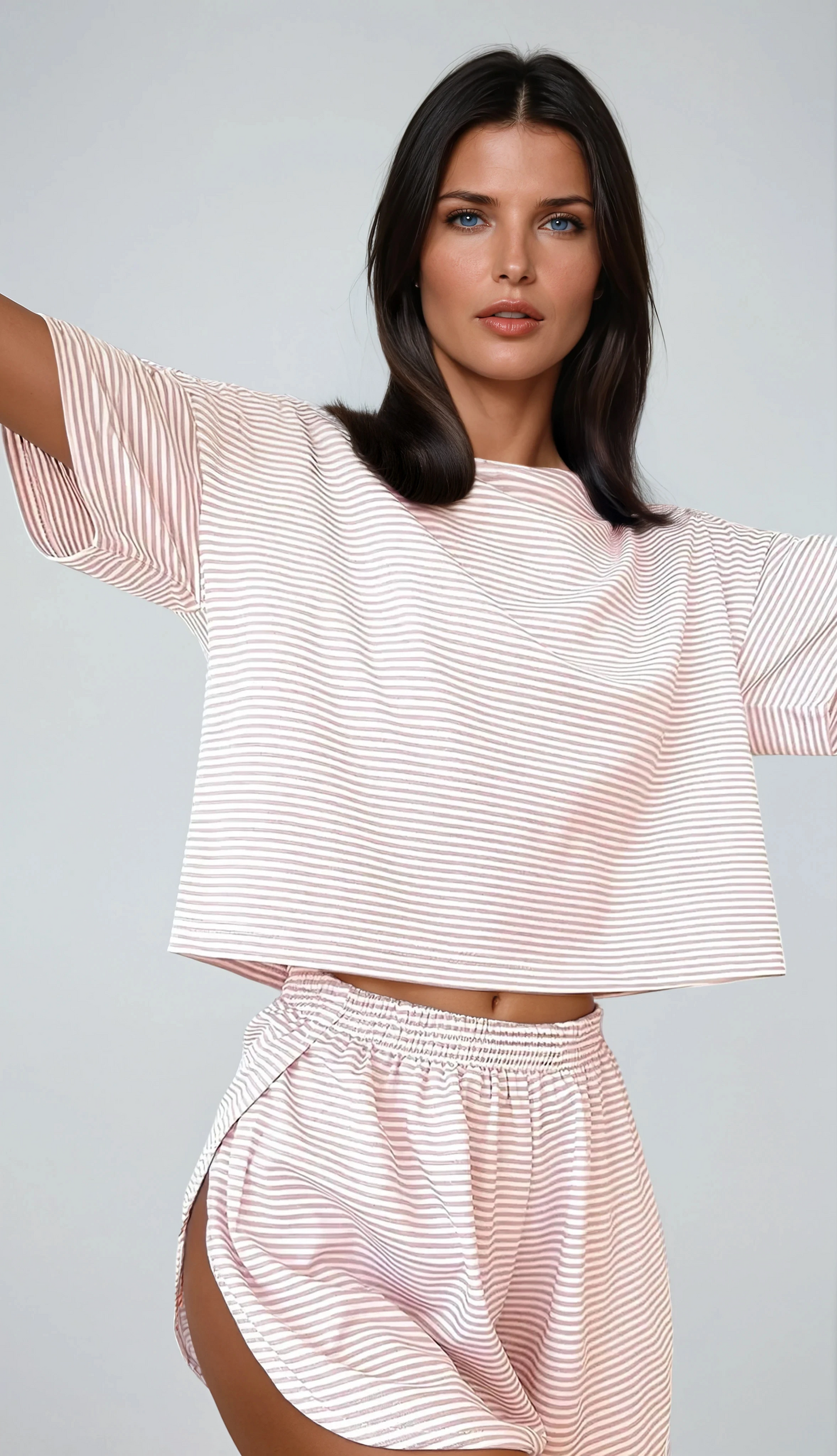 Missklara Gestreepte Tweedelige Pyjama Set met T-Shirt & Splitshorts