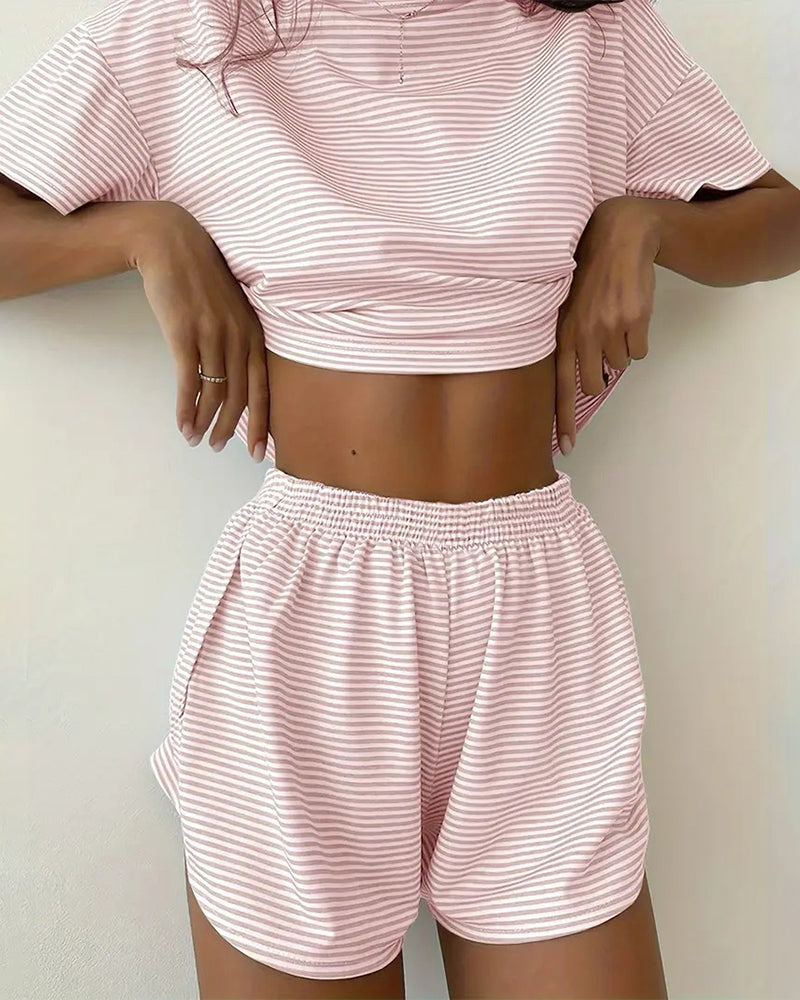 Missklara Gestreepte Tweedelige Pyjama Set met T-Shirt & Splitshorts