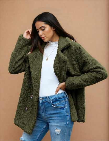 Missklara Flauschige Oversize-Capejacke