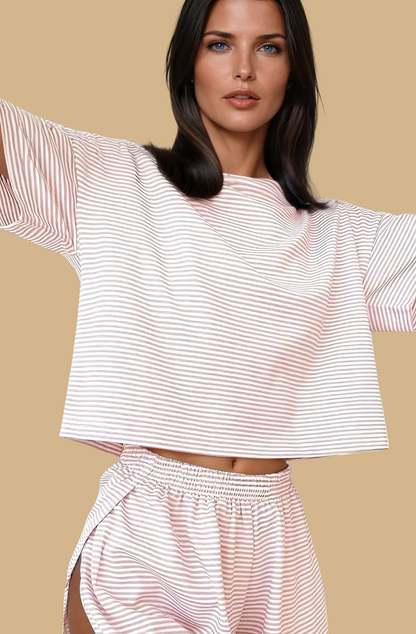 Missklara Gestreiftes zweiteiliges Pyjama-Set mit T-Shirt und Split-Shorts