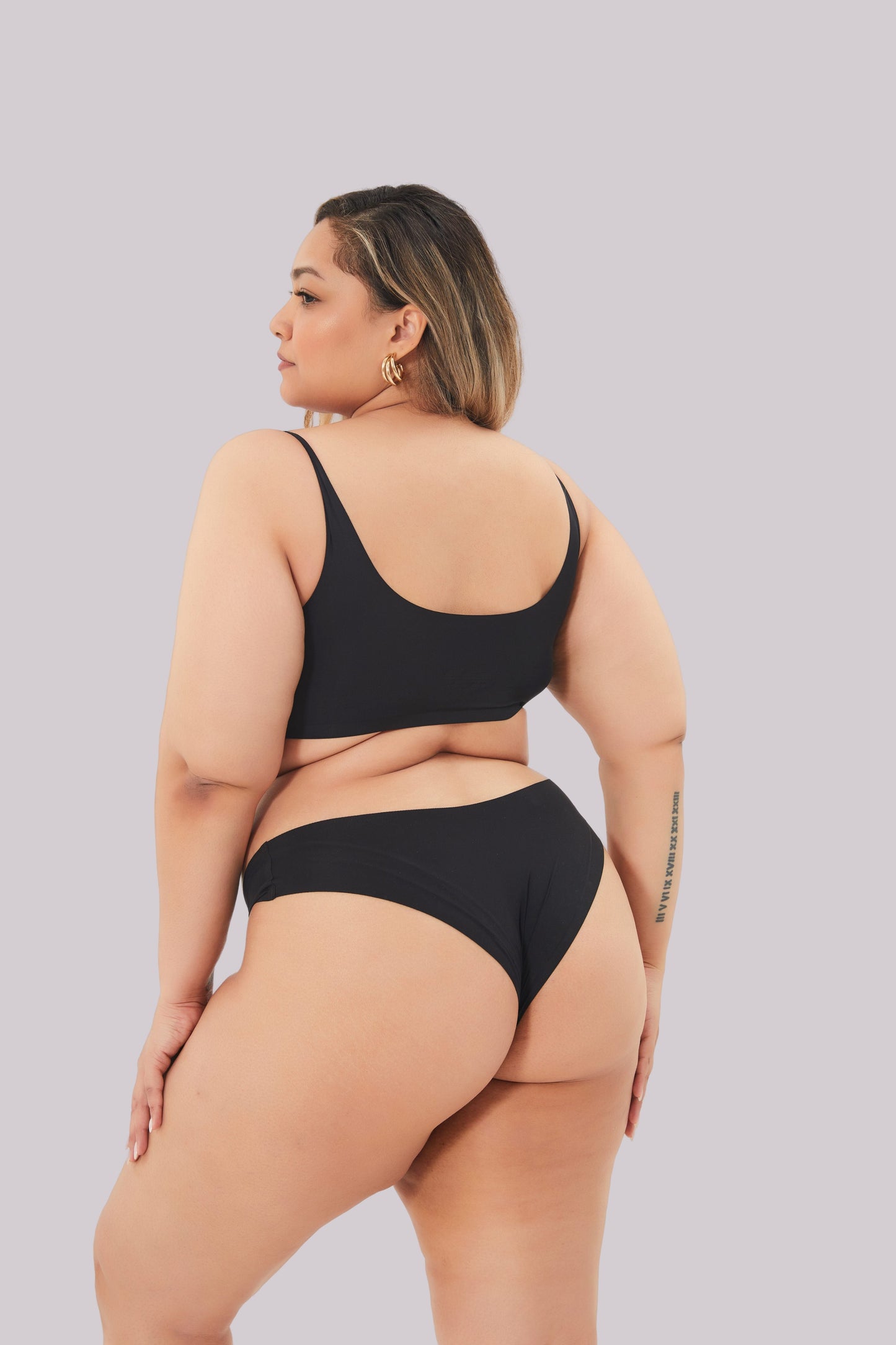 MissKlara VelvetLift - shaping bra with style